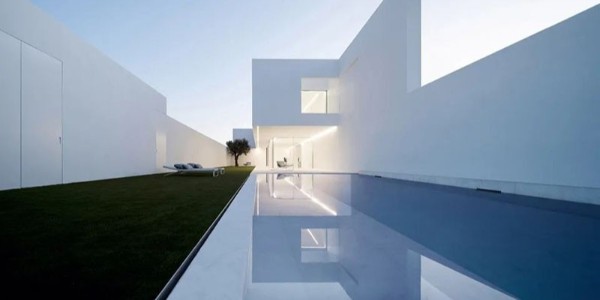 less is MOOOOOORE！