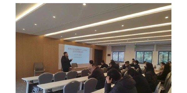 以信心凝聚力量，以實干譜寫華章——在新經(jīng)濟下，發(fā)現(xiàn)新商機，實現(xiàn)新發(fā)展