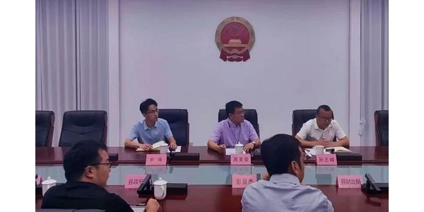 貴陽(yáng)院遇見中江縣！不吃又不喝，經(jīng)濟(jì)要滑坡——中江表妹