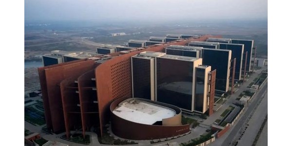 全球最大的辦公樓群在印度建成可容納7萬(wàn)人同時(shí)辦公！