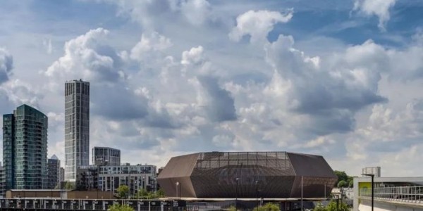 Stufish設(shè)計(jì)的全球最大的可拆卸場(chǎng)館完工，作為 ABBA 虛擬重組巡演的場(chǎng)地